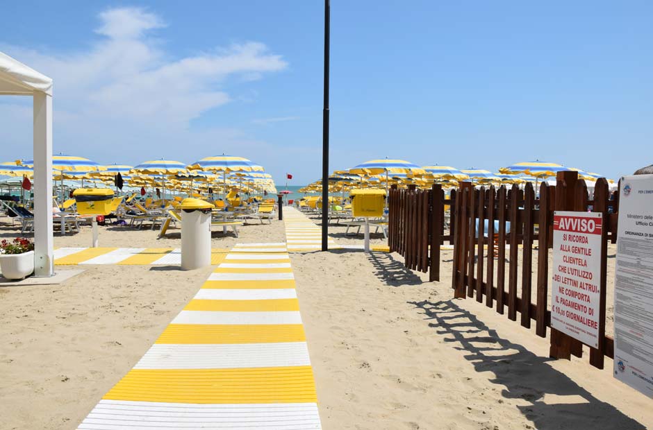 Private beach - Hotel Antares Alba Adriatica